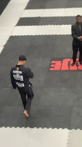 #brazilianjiujitsu #jiujitsulifestyle #jiujitsugrappling #jiujitsutiktok 