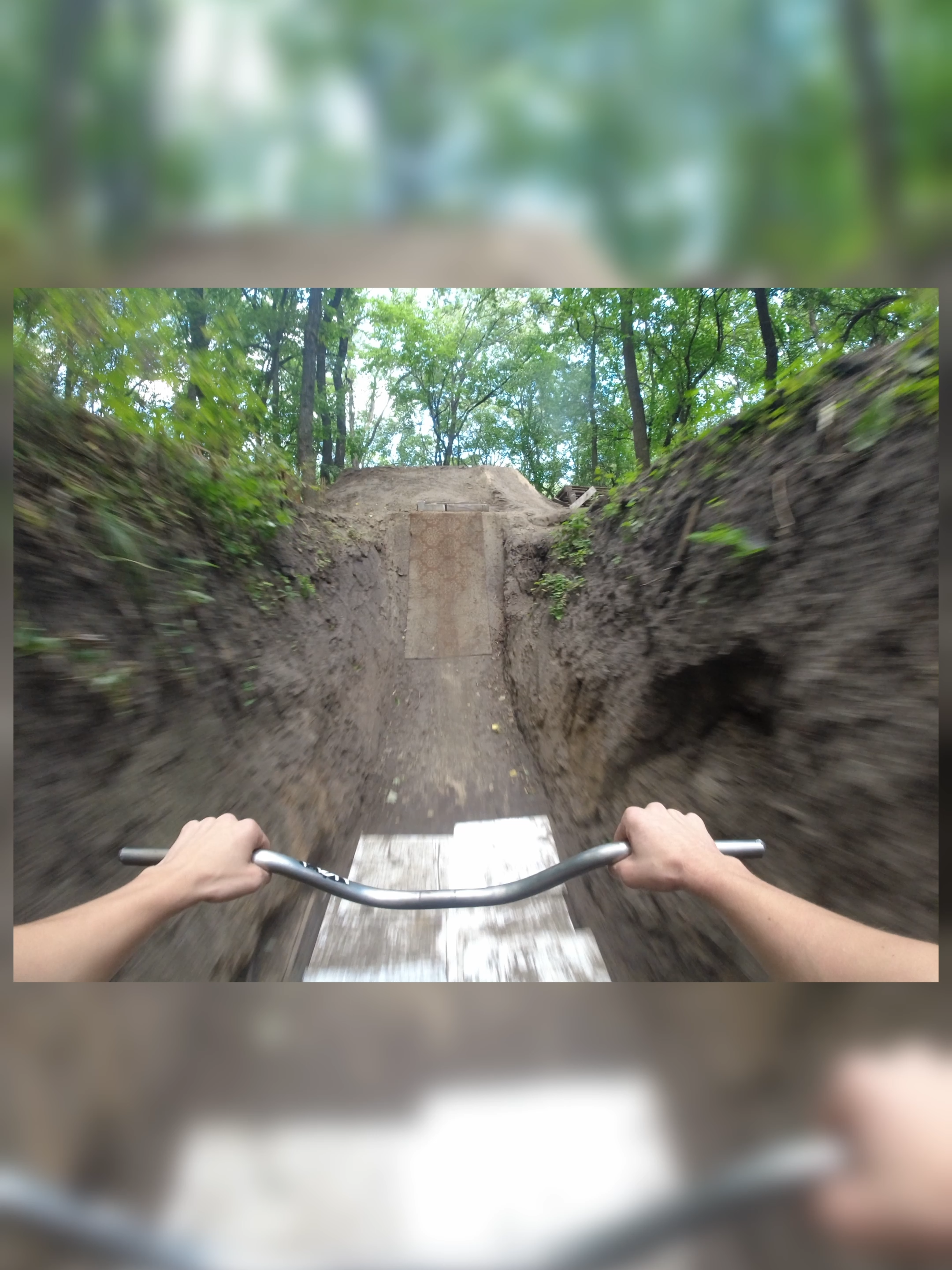 сни при температурі 40: #downhill #dirt #elctricunicycle #dirtmtb #slope #begode #euc #mtb #redbull #POV #rideordie #onefoot #nofoot #pov #slopestyle #pev #monsterenergy #urbandh #urbanfreeride #nohand #barspins