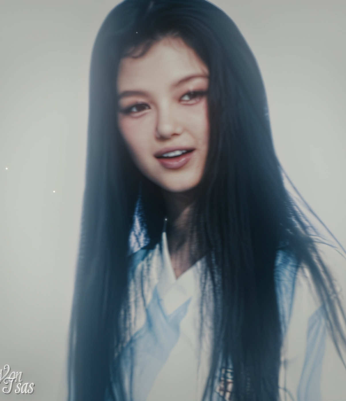 #DANIELLE - very happy belated anniversary to my jeanz!! nostalgia is literally such a pain.  #danielle #daniellemarsh #fyp #newjeans #njz #newjeansedit #kpopfyp #kpopedit #kpopedit #edit #danielleedit #viral #wonisas 