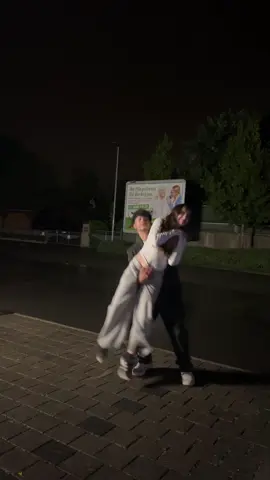 Kostenlose Achterbahn Fahrt #girlfriend#videoviral#fyp#liebespaar#funnytiktok 