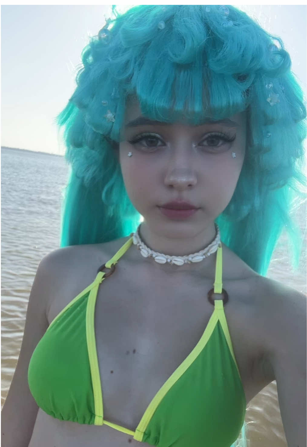 With @Pink #hatsunemiku #cosplayer #miku #vocaloid #pjsk #projectsekai #hatsunemikucosplay 