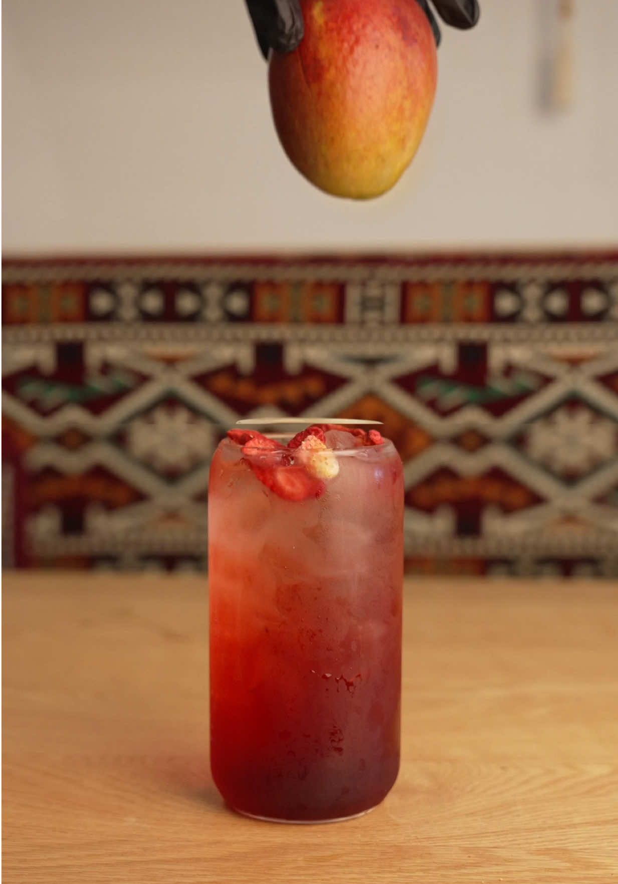 Cool down this summer with our fruity, flavorful ice refreshers 🍓🥭❄️. The perfect way to beat the heat exclusively at Qamaria Yemeni Coffee Minnesota 🧊☀️  #fyp #qamariacoffee #qamariacoffeemn #yemenicoffee #mn #minnesota #somalitiktok #ArabTikTok #refreshers 
