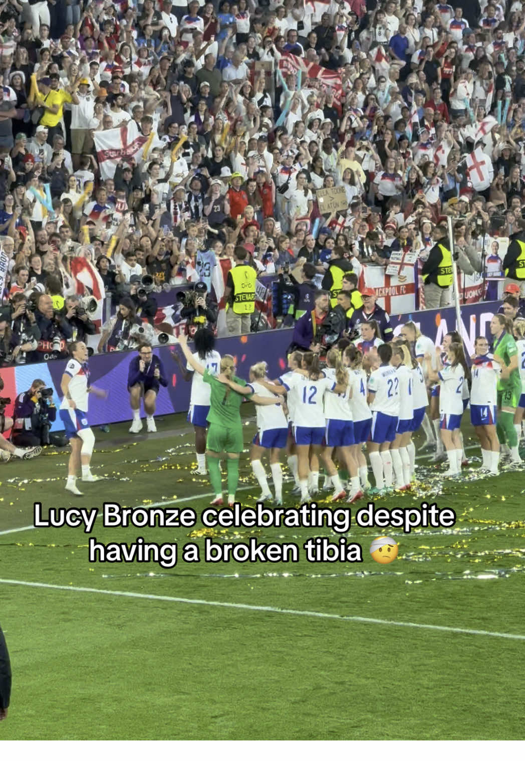 Lucy Bronze celebrating the Lionesses Euros win despite having a broken tibia ! #Lionesses #England #WomensEuros #LucyBronze #WomensFootball 