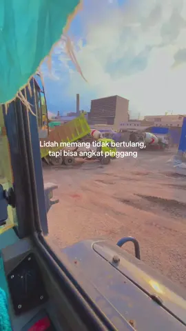 Mikir keras 😳  #fypage #fyppp #xyzbca #storihariini #storypabrik #katakata #operatoralatberat 