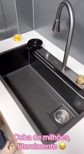 🛏️ Produto 642 – Cuba Cascata Pia com Torneira e Lavador de Copos Design gourmet com acessórios completos em aço inox 304, perfeita para cozinhas modernas. Medidas 75x45cm, cor preta. 💥 A partir de R$799,00 Produto 642 - Link na Bio Shopee 🔗 link: https://s.shopee.com.br/709UNGwYQO Link na bio Shopee ⚠️ Promoção sujeita a alterações de preço e estoque. #CubaGourmet #PiaDeCozinha #CubaCascata #AçoInox304 #CozinhaModerna #AchadinhosShopee #ShopeeDecor