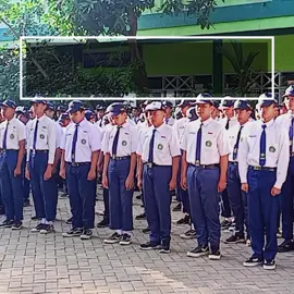 Upacara bendera hari Senin 28 Juli 2025. Petugas Upacara Kelas 8A dengan pembina upacara Ibu Nurul Aini. #madrahmajubermutumendunia  #madrasahhebatbermartabat  #madrasahmandiriberprestasi  #kemenagri  #kemenagkanwiljatim  #kemenagkabupatenpasuruan  #mtsnegeri4pasuruan  #CapCut 