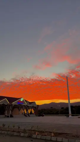 Tete Ali Said:🗣️ #pandopokotamaba #kotamaba #malukuutara #sunset 
