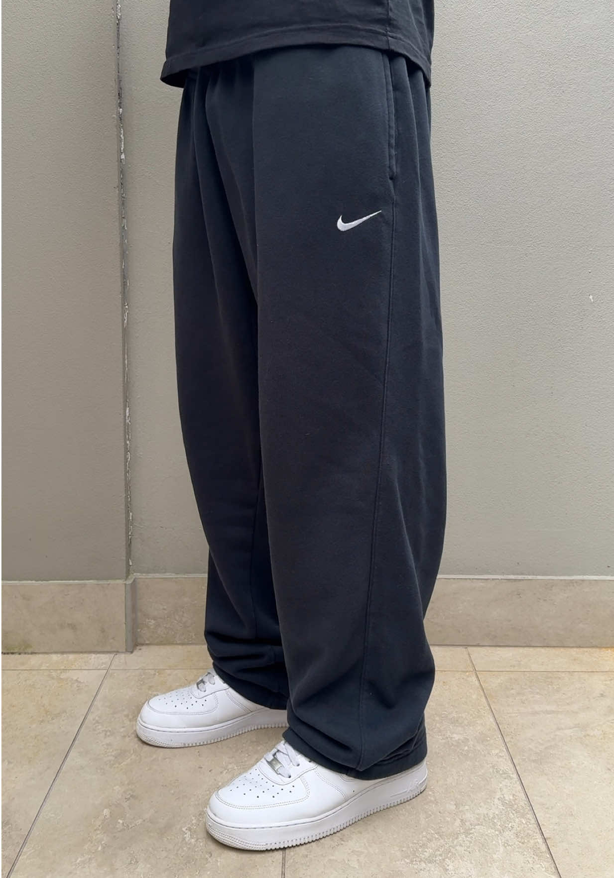 Neeeed this Baggy Nike Jogger😍 #vintage #baggy #jogger #nike #streetwear #vintagefashion