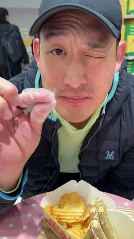 These were the coolest little gloves lol Clean Fingers! Snacking at #Calbee inside #tokyostation 