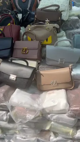 New arrivals bags,contact me#wholesalebags #mixedbag #bags #fashiontiktok 