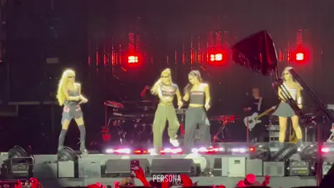 LIKE JENNIE OT4 #ROSÉ #JENNIE #LISA #JISOO  #BLACKPINK 