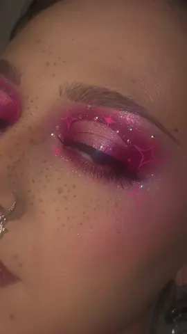 Pink! Another color i feel like I don't play in often, unless it's Valentine's Day creations time k I wanted to do a more monochrome look & play in some karlacosmetics sparkles!    Since l've been really into glitter lately I just had to use one of my favorites from them as well! This look made me think of a twinkling fairy! Not gonna lie, i wasn't really feeling like doing something colorful when I did this. I'm stuck in dark smokey shades right now cuz I feel like they fit how I feel.   Happy weekend!   @Gerard Cosmetics clean canvas in fair   @Karla Cosmetics cutie pie, drama queen for my inner corner & for highlighting, pixie magic glitter (you can use code slightlyunblended10 to save 💵!)   @bellabeautebar secret garden palette   @ColourPop Cosmetics boots creme gel liner, so juicy lip liner in group chat, pretty fresh foundation & concealer, so juicy lippie in guava glaze, hot 2 touch blush & Avila beach bronzer   @Blend Bunny Cosmetics x @linsmakeuplooks lashes   @Glisten Cosmetics LTD x @linsmakeuplooks liner palette   @NYX Professional Makeup lift & snatch tint   @Huda Beauty easy blur primer   @dominiquecosmetics translucent setting powder - - #makeuptutorial #colourpoplove #glittertmakeup #graphicliner #makeuptok 