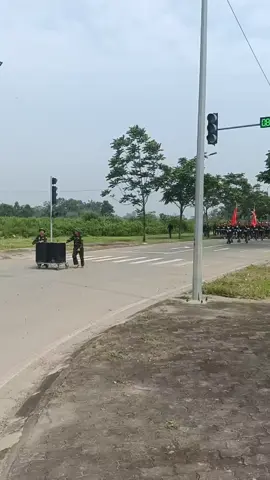 Tưởng thất vọng đi về vì không xem được các khối tập ai ngờ đang về bốc trúng sít rịt #tiktok #a80 