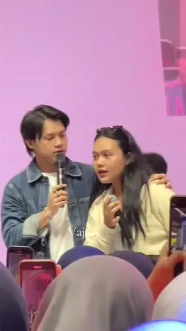 adeknya abang yang ini kayanya rada susah ya dideketin sama yang lain, kalo ada yang mau deketin harus ngelewatin abang protektif nya ini🥰🤏🏻 #ronyparulian #diva #wearegeng #fyp 