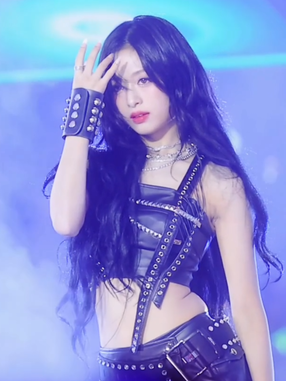 HOT SAUCE - BABYMONSTER AHYEON Fancam 250727 SBS GAYO DAEJEON SUMMER #ahyeon #babymonster #foryou #3nkorea #korea #fyp #kpopfyp 