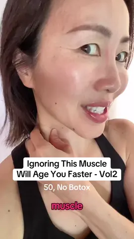 The sternocleidomastoid (SCM) muscle—the long muscle running along the side of your neck—is one of the most overlooked anti-aging secrets. When this muscle gets tight, it blocks blood and lymph flow to your face, causing puffiness, dull skin, sagging, and even a double chin. Relaxing and keeping this muscle healthy can instantly make your face look slimmer and more lifted. That’s why this gentle massage should be part of your daily beauty routine: Step-by-Step Massage Divide the muscle into 4 sections (from behind the ear to the collarbone). Pinch each section gently between your fingers for 12–15 seconds, repeating 3 times on each side. Finish with a stretch – slowly tilt your head to the side, holding for a few breaths. #antiaging #reverseaging #over50 #SelfCare 