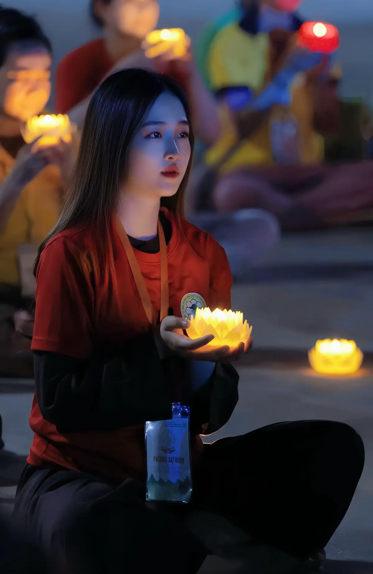 Một ngọn đèn, ngàn lời cầu nguyện  Con xin hướng về Tam Bảo , nguyện đời đời an yên 🙏 Cảm ơn sự hy sinh của thế hệ ông cha, để chúng con có thể được sống trong cuộc sống hoà bình và tự do hôm nay !🥰 #HoitraituoitrePhatGiao🤍 #Tuhaodantoc #Trianbaoan 🍃#khoatutuoitre #phatphapnhiemmau #xuhuong 