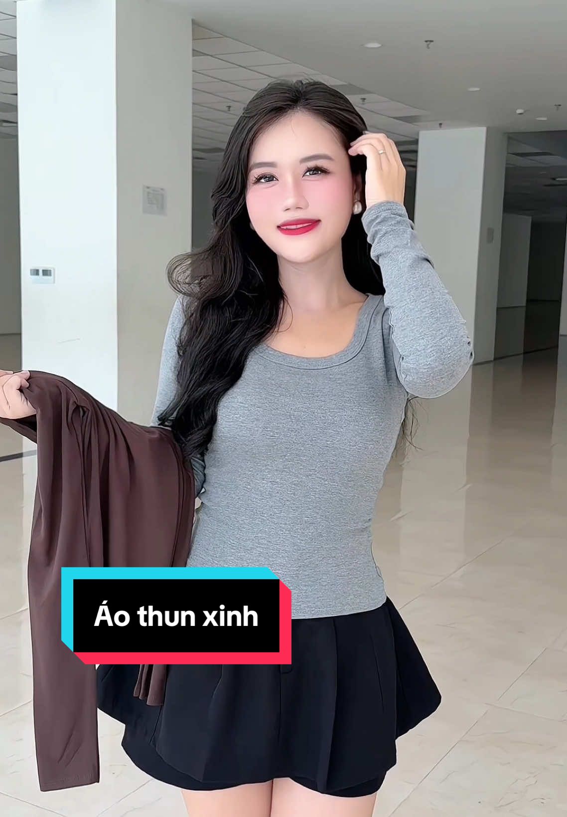 Áo thun dài tay cực kì dễ mặc luôn nha mấy bà #aodep #aoxinh #aothun #thoitrang #fypシ #xuhuong #trending #viral #hienhoidieu #myoufit #phoidoxinh 