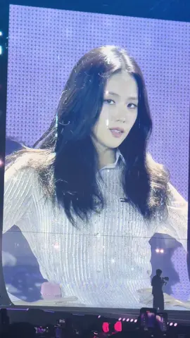 most beautiful girl in the world🤍 #jisoo #blackpink #deadlinetour #visual 