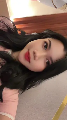 hi bby 🧏🏻‍♀️