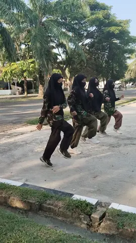 latihan biar jdi tni