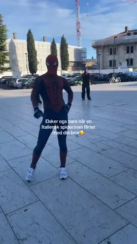 @malthe 🫰#italian #spiderman #jet2holidays  