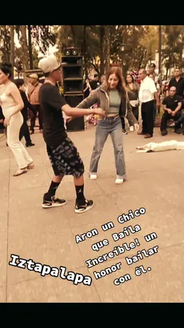 Baila asombroso una vibra genial #iztapalapa  #cumbiasonidera  #iztapalapa🇲🇽💯🕶️ 