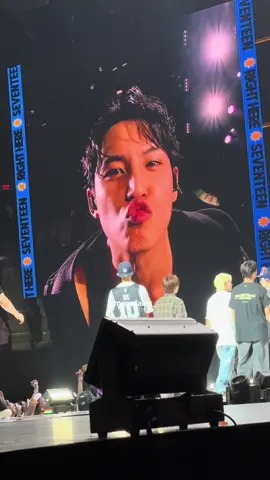 mingyu fancam 🤩 #mingyu #seventeen #kimmingyu #svt #seventeenrighthere #seventeeninsanantonio #svtrighthere #seventeentour #seventeenconcert #mingyuedit #seventeenedit #kpop #kpopfyp #kpopfypシ #fancam #carat #caratfyp 