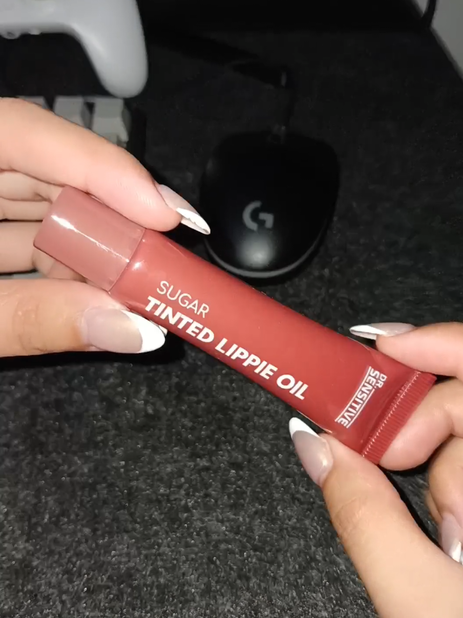 #drsensitive #tintedlippieoil 