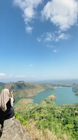 view aslinya lebih bagus daripada di video😭😍😍 #gunungbayangkakiponorogo #goamrantenbayangkaki 