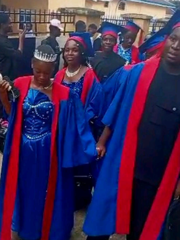 #fypシ゚ #graduation , #classof2025 , #collegegrad , #graduationday , #seniorcelebration #goviral 