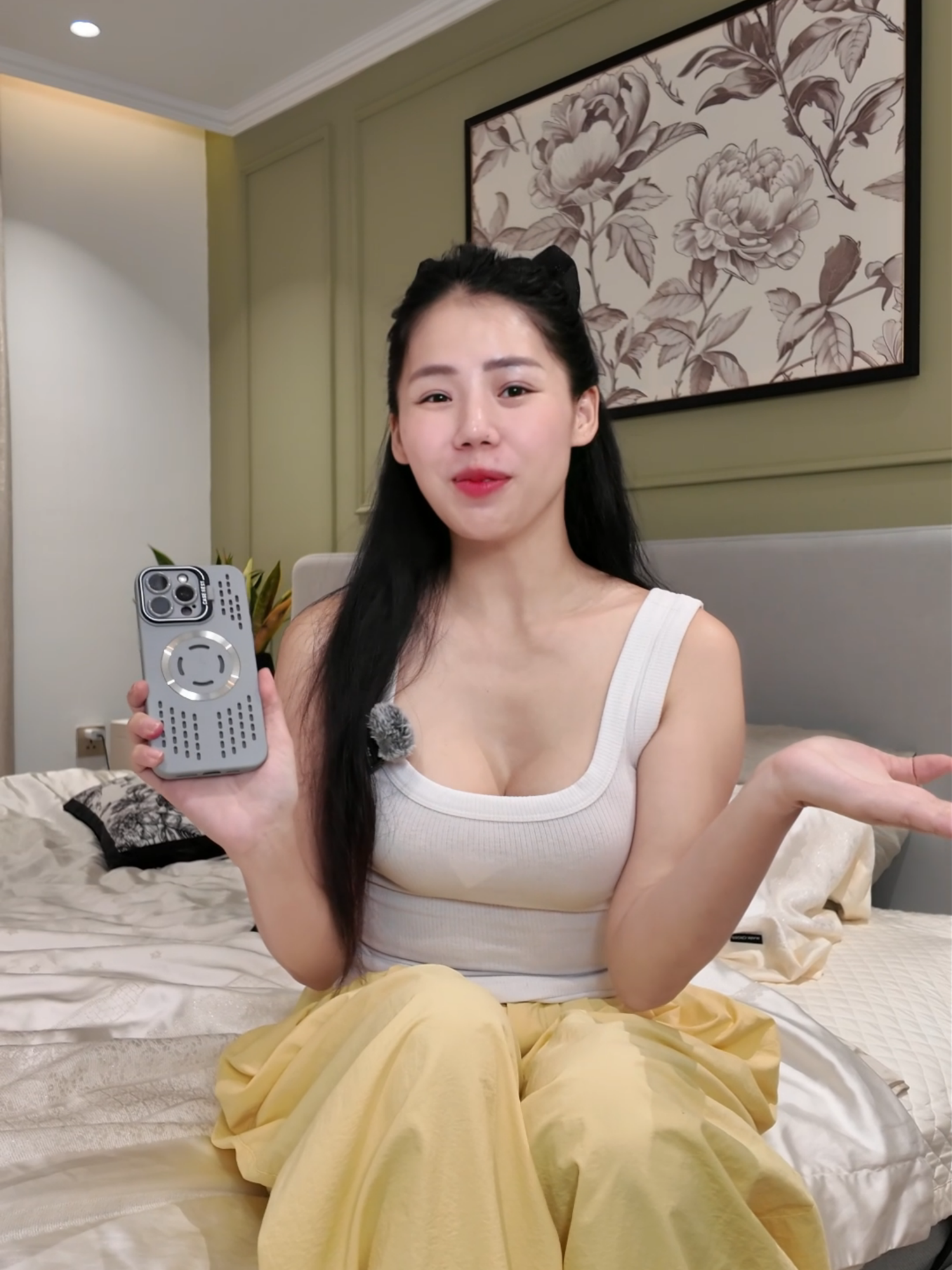 Ốp điện thoại tiện lợi, tích hợp nhiều chức năng thông minh lắm lun #huongly #tiktokshop #review #opdienthoai #ốp #opdienthoaitutinh