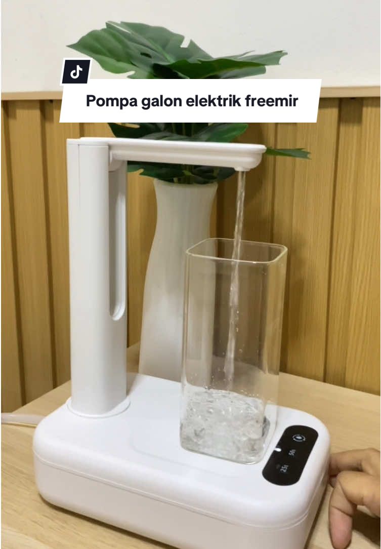 Memang oke banget Pompa galon elektrik atau dispenser air galon meja freemir ini . #pompagalonelektrik #pompagalinbagus #pompagalonmeja #pompagalonelektrikfreemir #freemir 