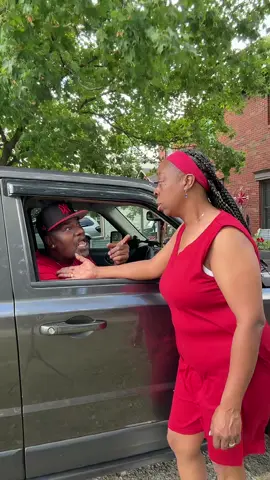 He was trying to leave but I had to have the talk before he left @James Curry #foryoupage #fyp #momanddadcurry00 #dadcurry00 #powercouple #CouplesTikTok 