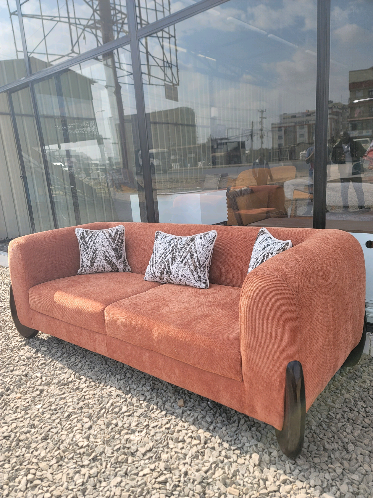 📍Utawala, Eastern Bypass _Nairobi  #kenyantiktok #newdesign #tembeakenya #decor #bespoke #sofa #interiordesign 