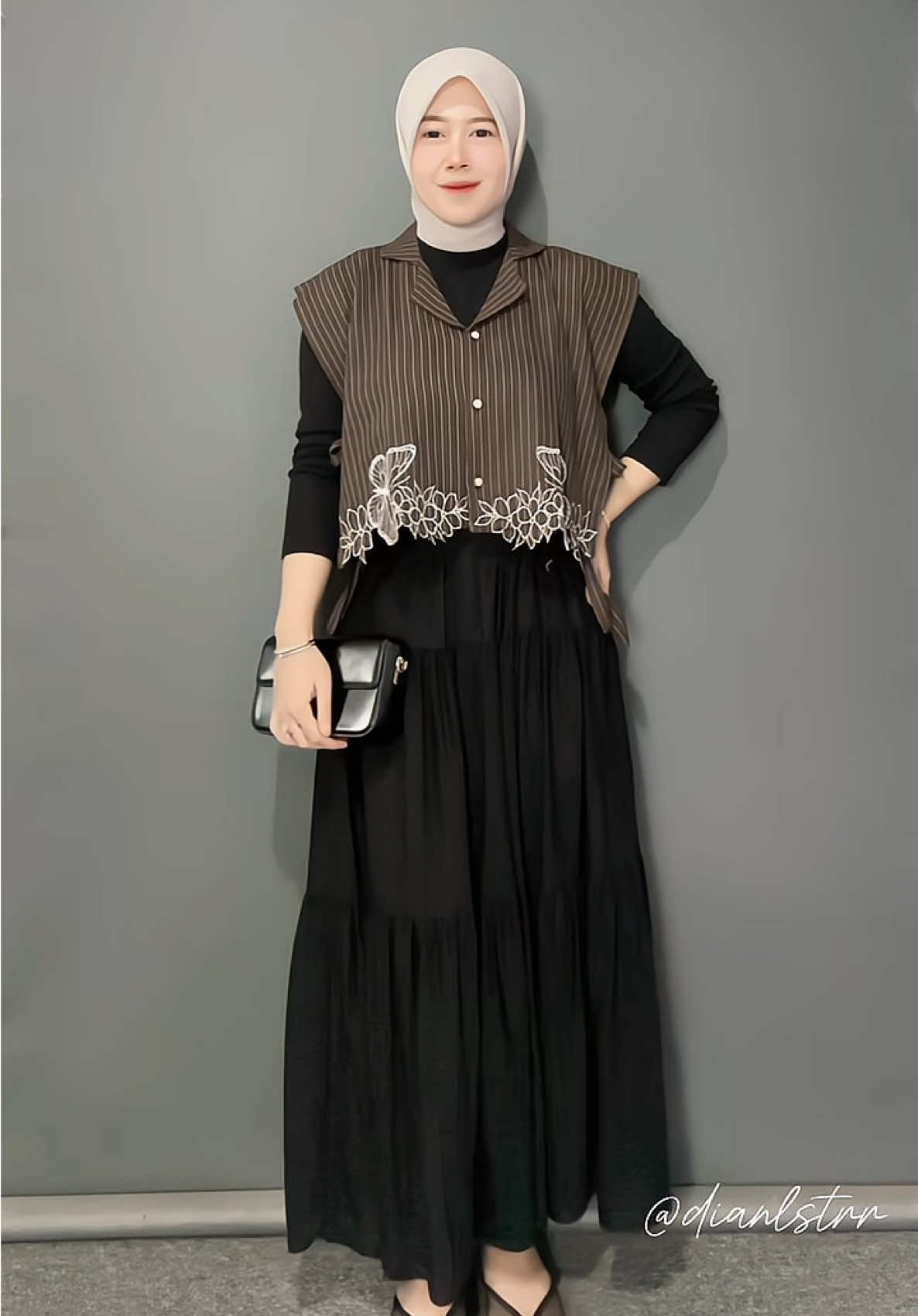 Vestnya cantik bgt 🤏🏻  #vest #outer #ootdfashion 