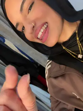 CLOCK EHTTT #LoveIsland #fyp #clock #makeup #ace #baddie #hijabi 