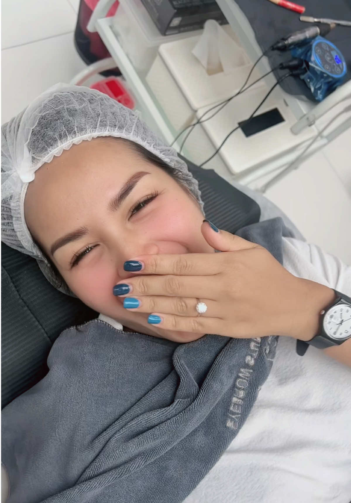 ลูกค้าสวยและจอยมาก ผลงานสักคิ้วอาจารย์แตง #ร้านTaetaeMakeup #คิ้วดีชีวิตก็ง่ายขึ้น #ไอดีโอรัชดาห้วยขวาง #สักคิ้วธรรมชาติ #อาจารย์แตงร้านเตเต้เมคอัพ 