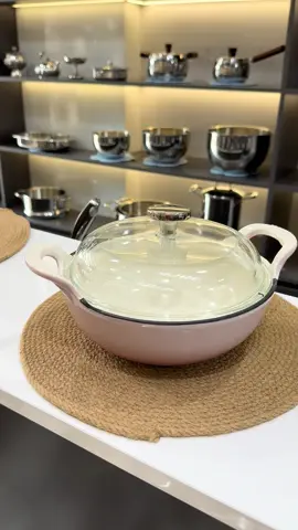 Nồi gang tráng men 20cm mầu hồng phớt #ReichmannKochin  mới về #AnnLeeHaus  #dobeptot  #dobepthongminh  #xuhuongtiktok 
