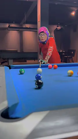 jangan berisik ✌️😎 #fyp #nenekbilliard #nenekbilliar #viral #nenekgaul 