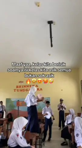 Kelas kita kan asik #fypage  #Fyppppppppp #katakata #kelas 