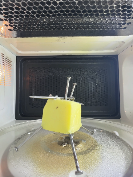 microwave vs soap #microwave #experiment #science #unfrezzmyaccount #soap 