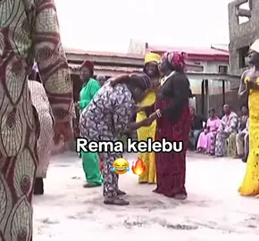 @Rema how you see this dance🤣🤣🔥