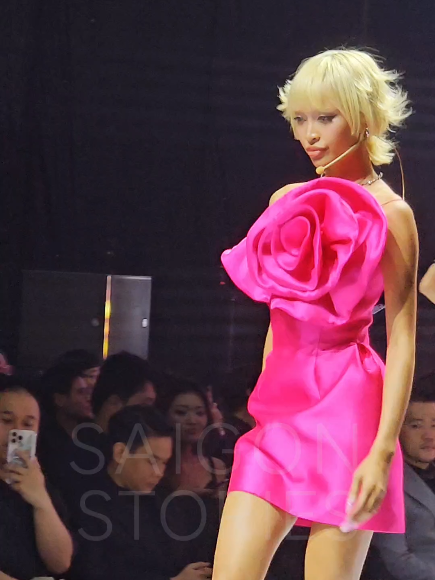 Hot tiktoker Zicky với màn giới thiệu ấn tượng có mặt trong 15 thí sinh tại Next Top Model 2025 #vietnamnexttopmodel2025 #showbizviet #model #catwalk #tiktokgiaitri 