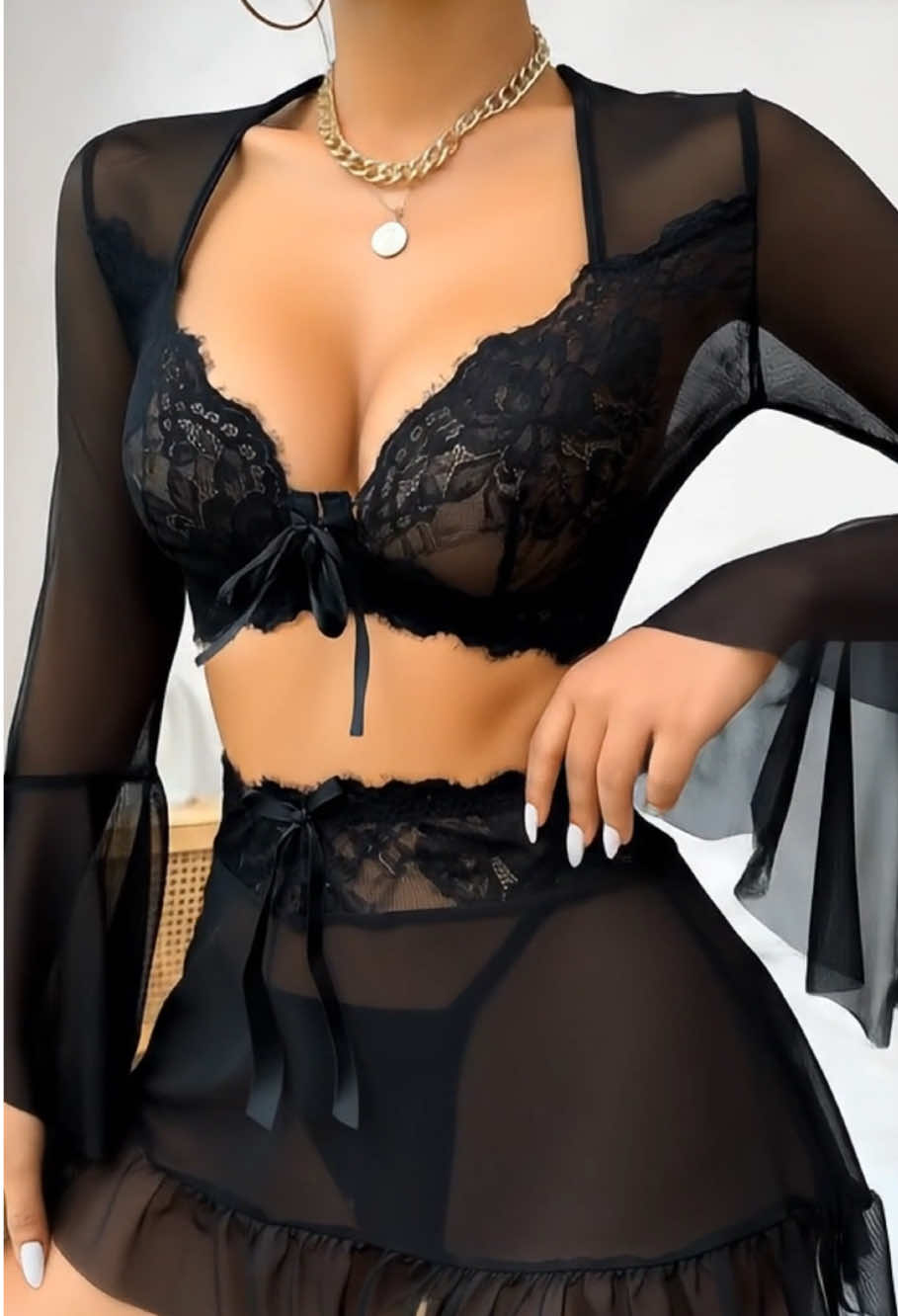 PSA: this set makes your EX text ‘U Up?’🫣 #lingerie #y2kfashion #lingeriemodel #summervibe #fashionfinds #fyp 