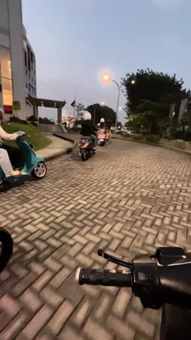 🫣 #fyp #vespa #vesmet 