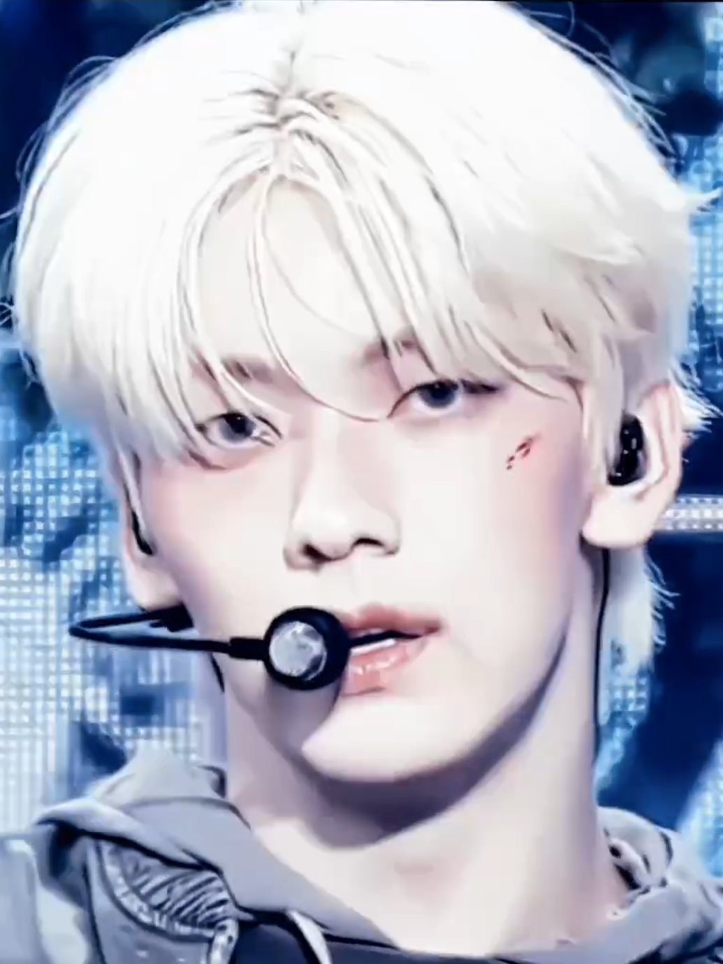 my wife yall🤭 [ib: @aquflms] #choisoobin #soobinchoi #soobin #txt #tomorrow_x_together #txtsoobin #soobintxt #sᴇʀᴇɴᴅɪᴘɪᴛʏ组 
