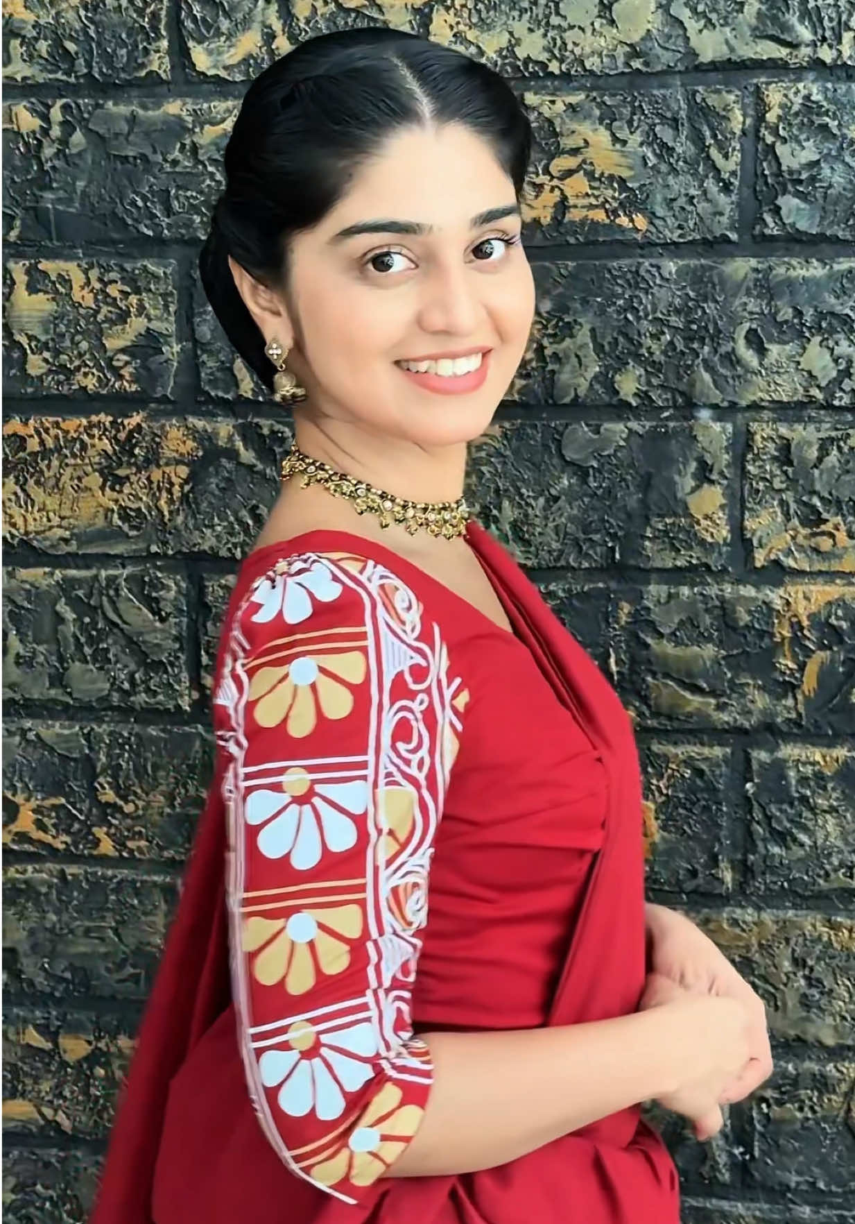Osari Vibes 🥰🥰 @නිර්මාණ-Nirmana #michelledilhara #michelledilharatiktok #fyp #onemillionaudition #viral #fyyyyyyyyyyyyyyyy #michelledilharasaree 