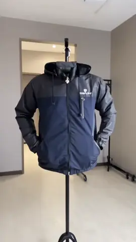 Jadikan petualanganmu tak terhentikan dengan jaket outdoor waterproof dari Triple F! Kenyamanan dan ketahanan dalam satu paket. Dapatkan sekarang dan rasakan perbedaannya! #TripleF #OutdoorJacket #AdventureReady #Waterproof #FashionableProtection #BeliSekarang