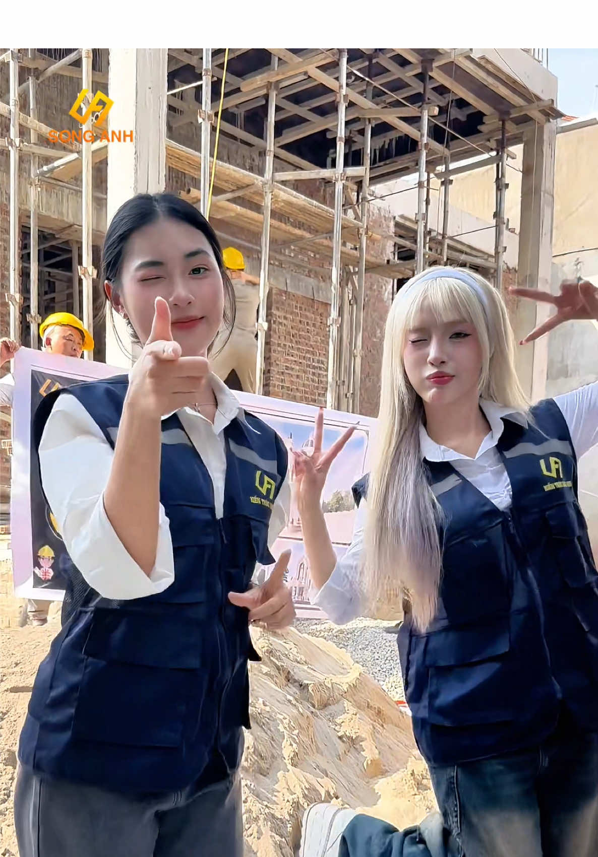 Khi bạn vừa biết xây nhà, vừa biết xây... trend!!! @lùnmàcháy ❤️‍🔥 #songanh #songanhbietnhay #thietkethicong #xaynhatrongoi #xuhuong #foryou @kiến Trúc Song Anh @Nhà Đẹp Song Anh @Xây Dựng Song Anh 